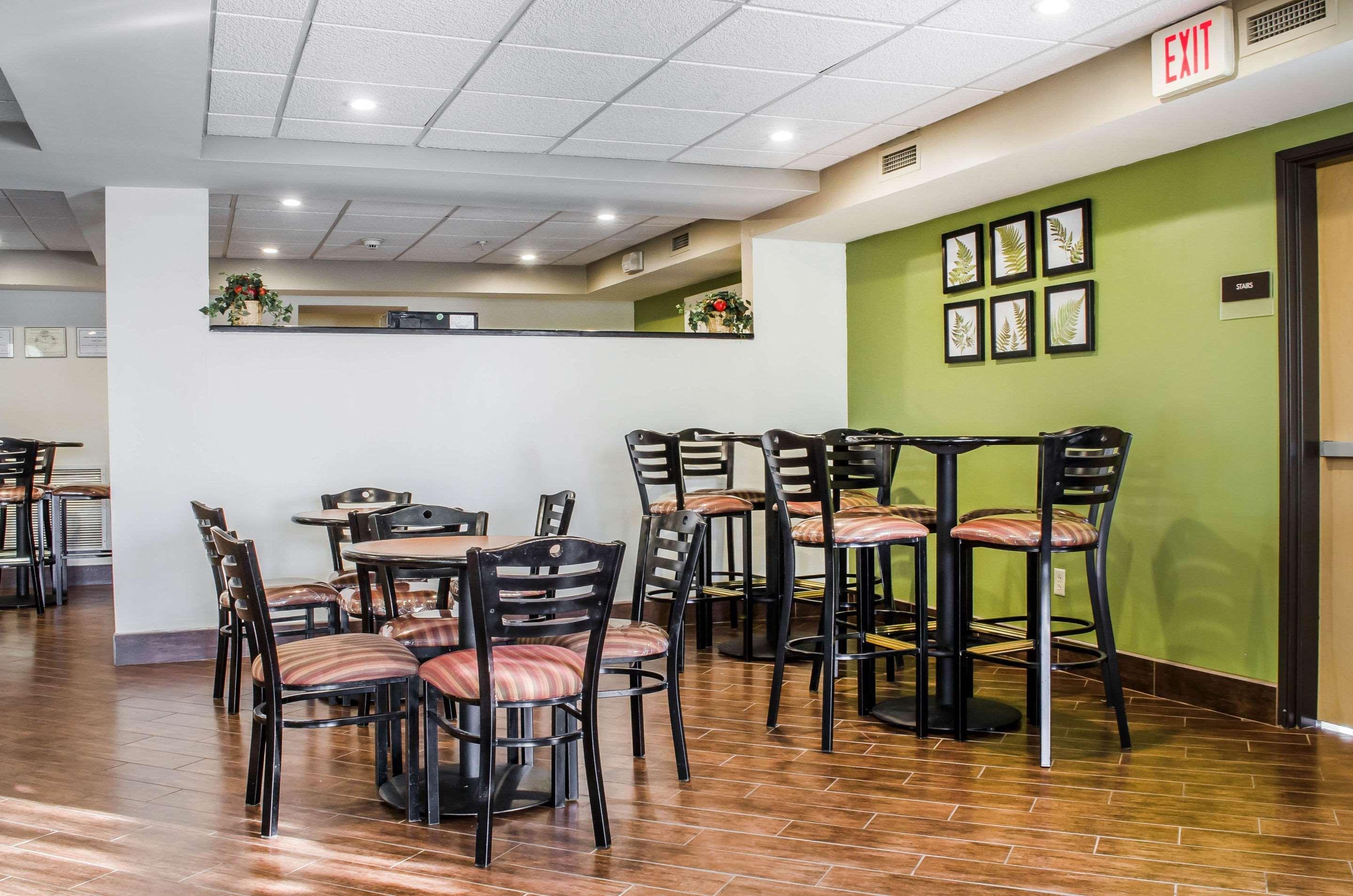 Sleep Inn & Suites Bensalem Extérieur photo